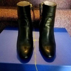 STUART WEITZMAN Booties